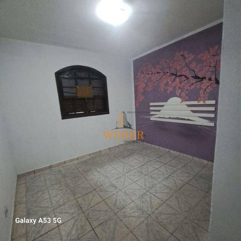 Sobrado à venda com 3 quartos, 240m² - Foto 27