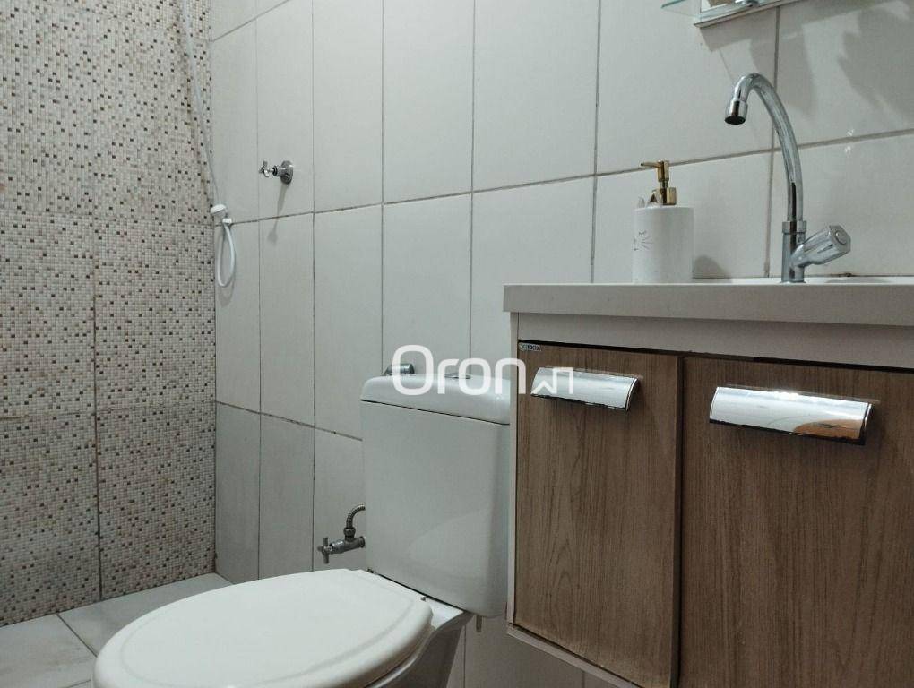 Casa à venda com 2 quartos, 100m² - Foto 8