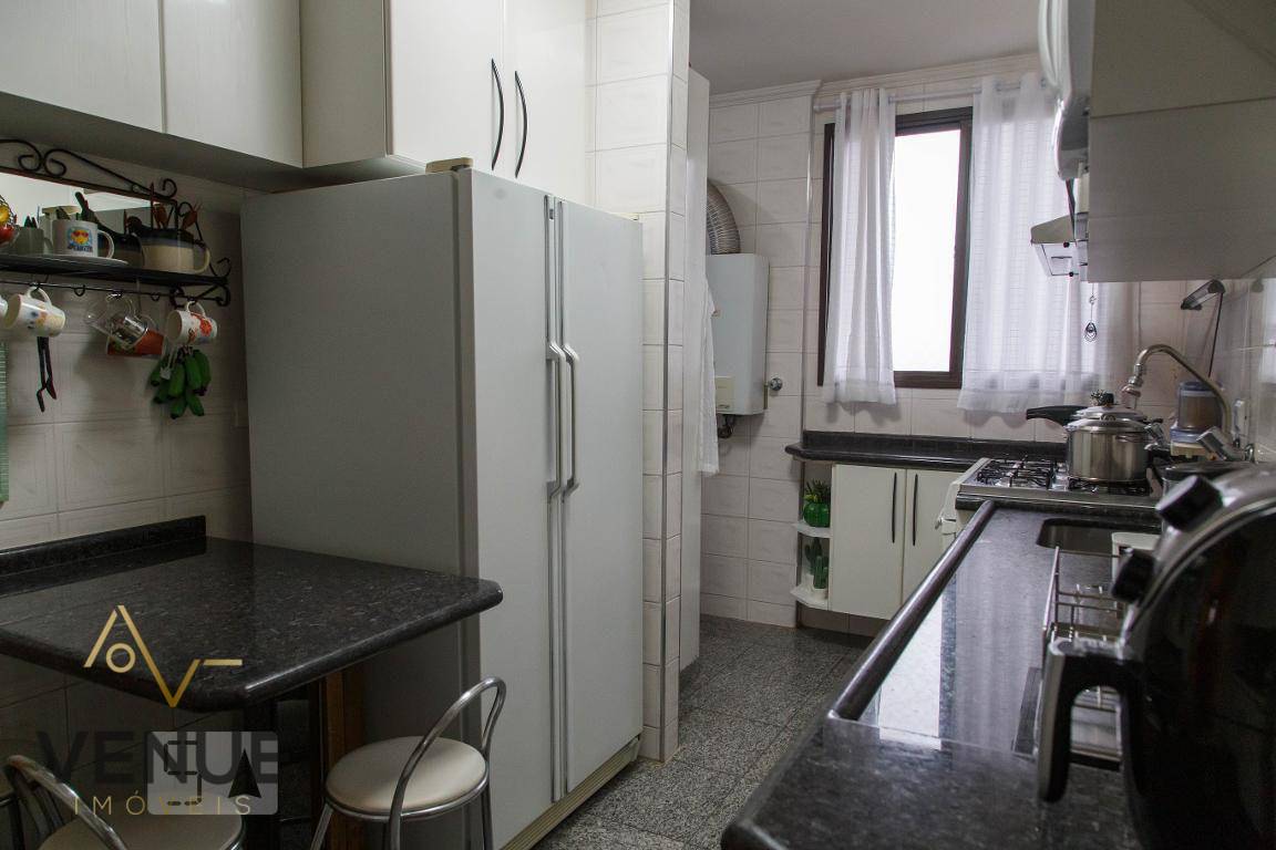 Apartamento à venda com 3 quartos, 84m² - Foto 27