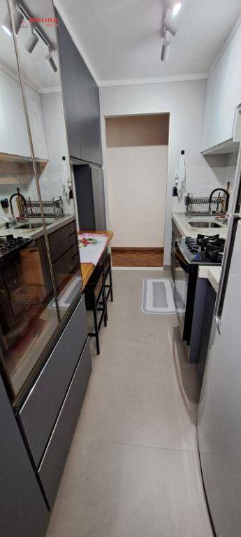 Apartamento à venda com 2 quartos, 61m² - Foto 8