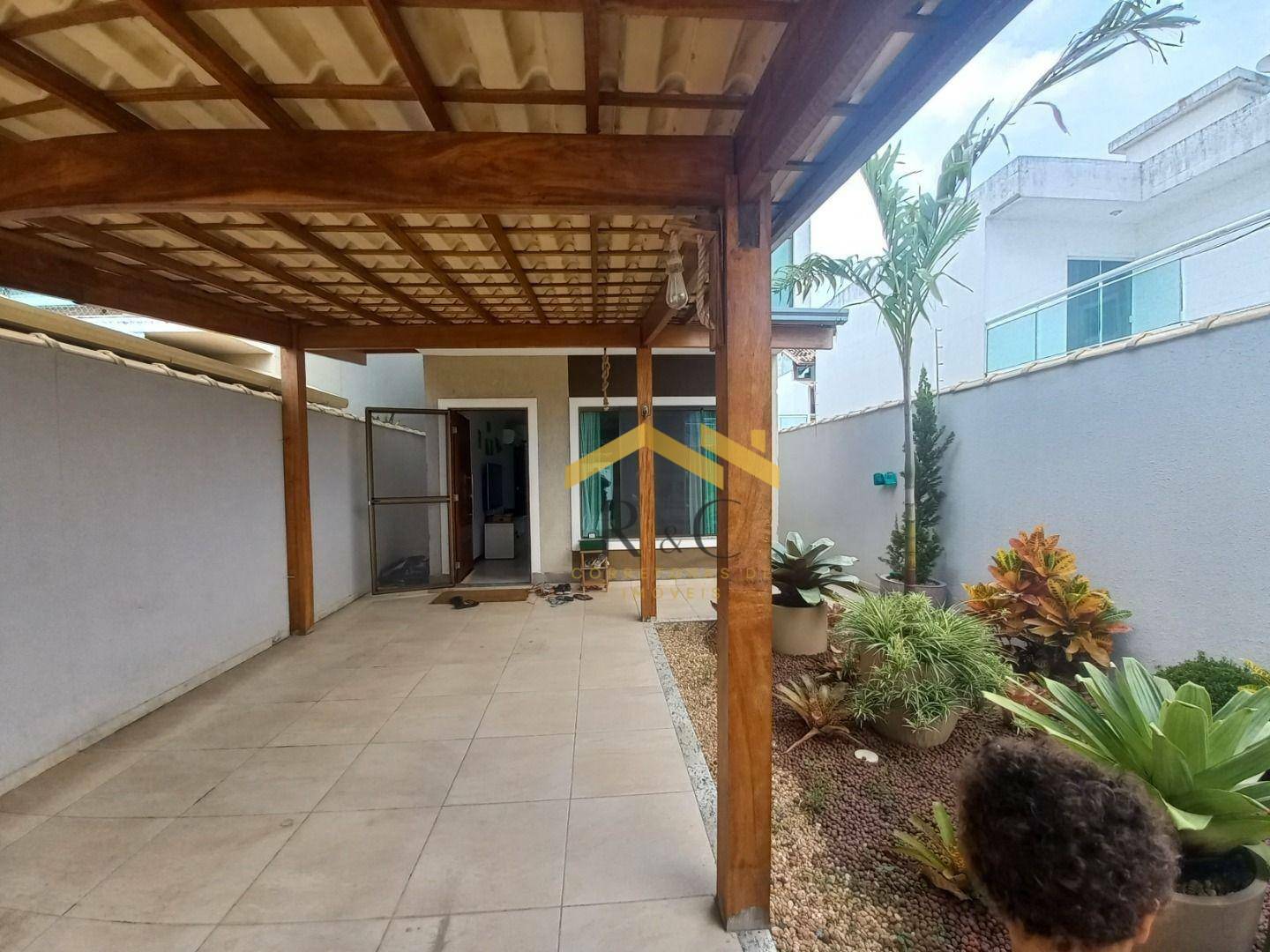 Casa à venda com 3 quartos, 132m² - Foto 2