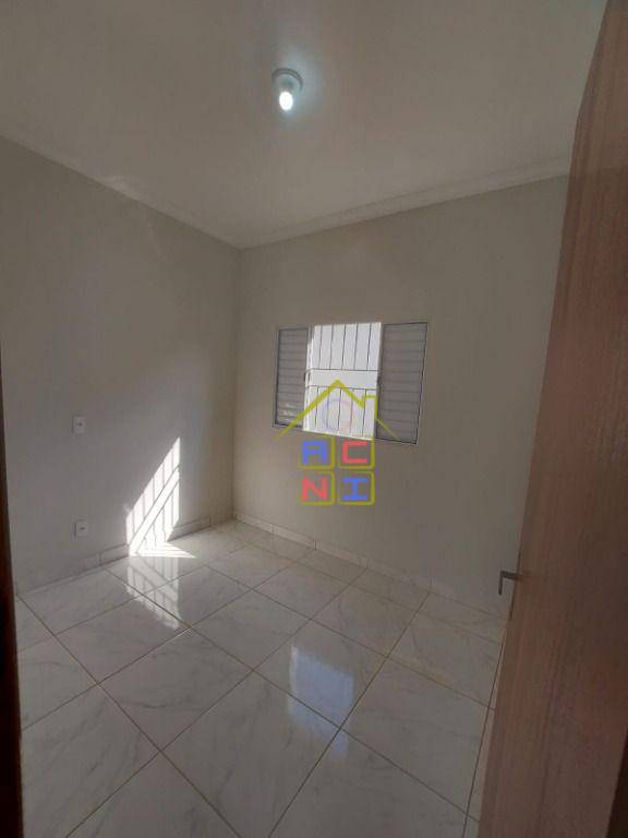 Casa à venda com 2 quartos, 108m² - Foto 13