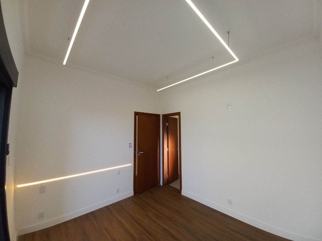 Sobrado à venda com 3 quartos, 284m² - Foto 38