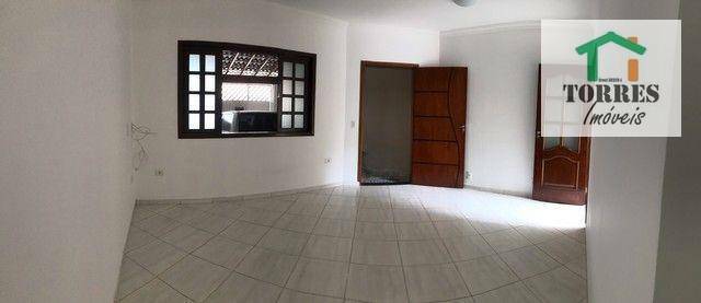 Sobrado à venda com 2 quartos, 160m² - Foto 3