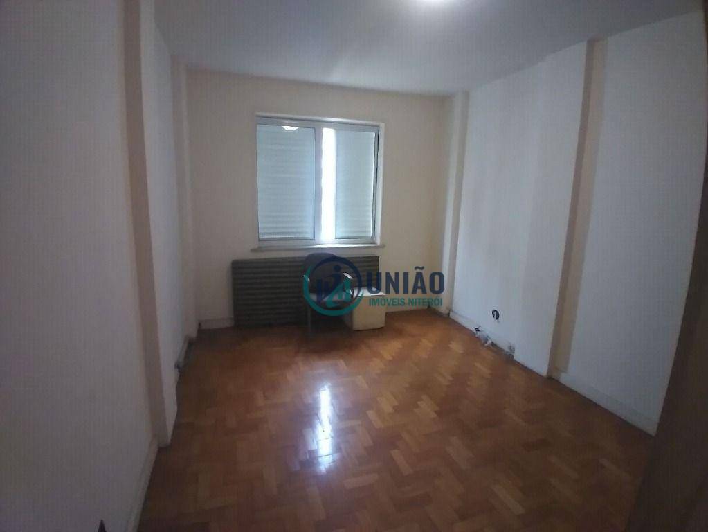 Apartamento à venda com 4 quartos, 300m² - Foto 12