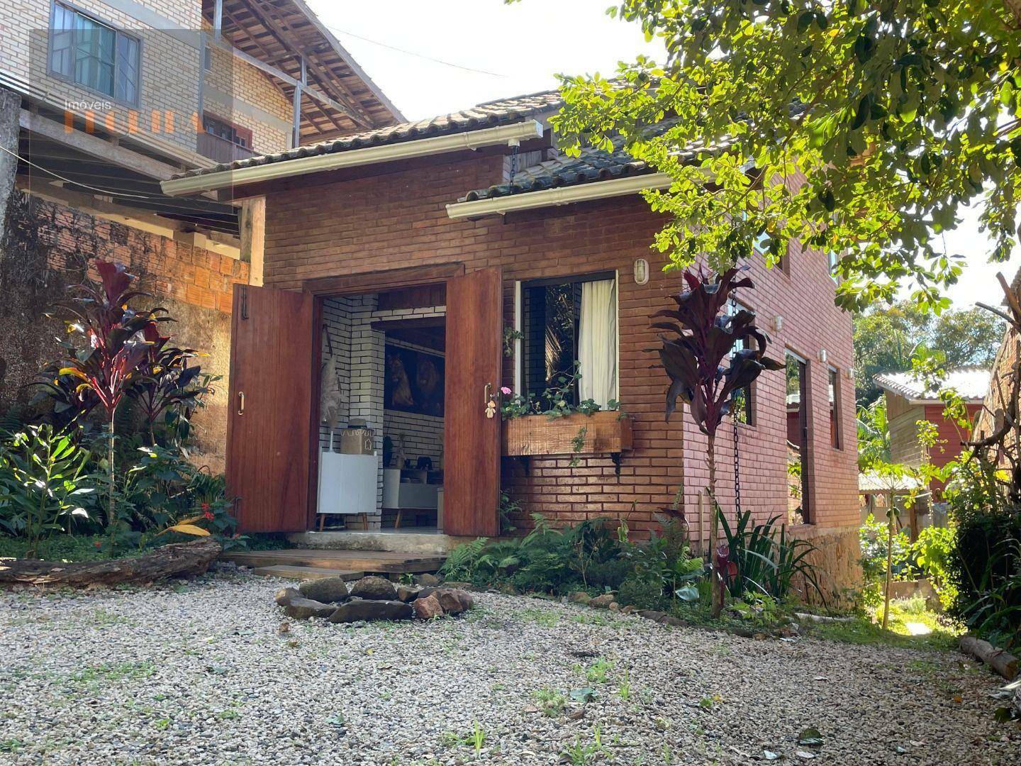 Casa à venda com 2 quartos, 40m² - Foto 16