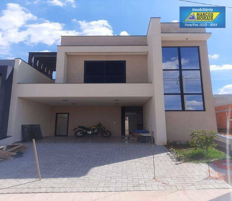 Casa de Condomínio à venda com 3 quartos, 205m² - Foto 1