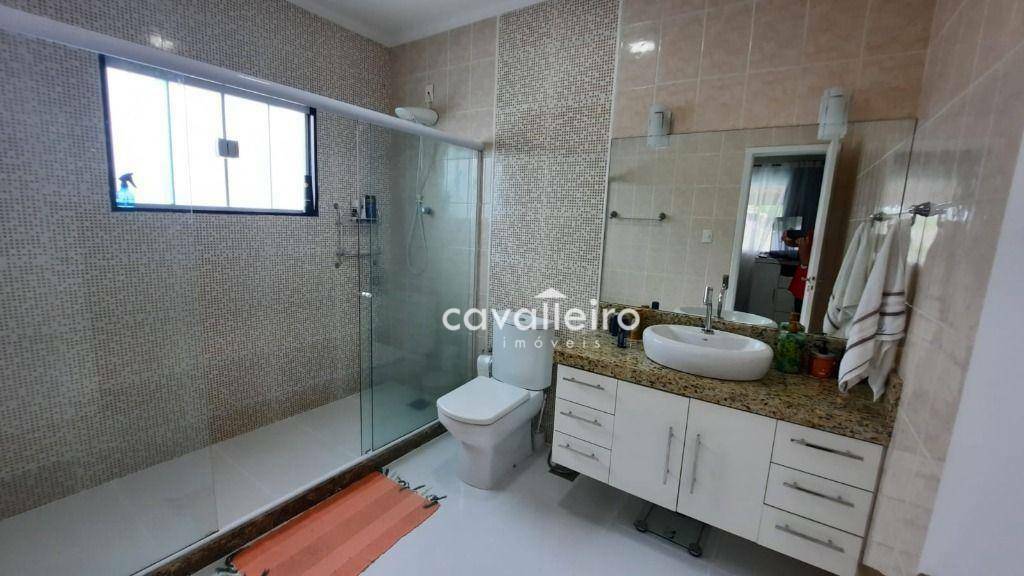 Casa à venda com 4 quartos, 230m² - Foto 17