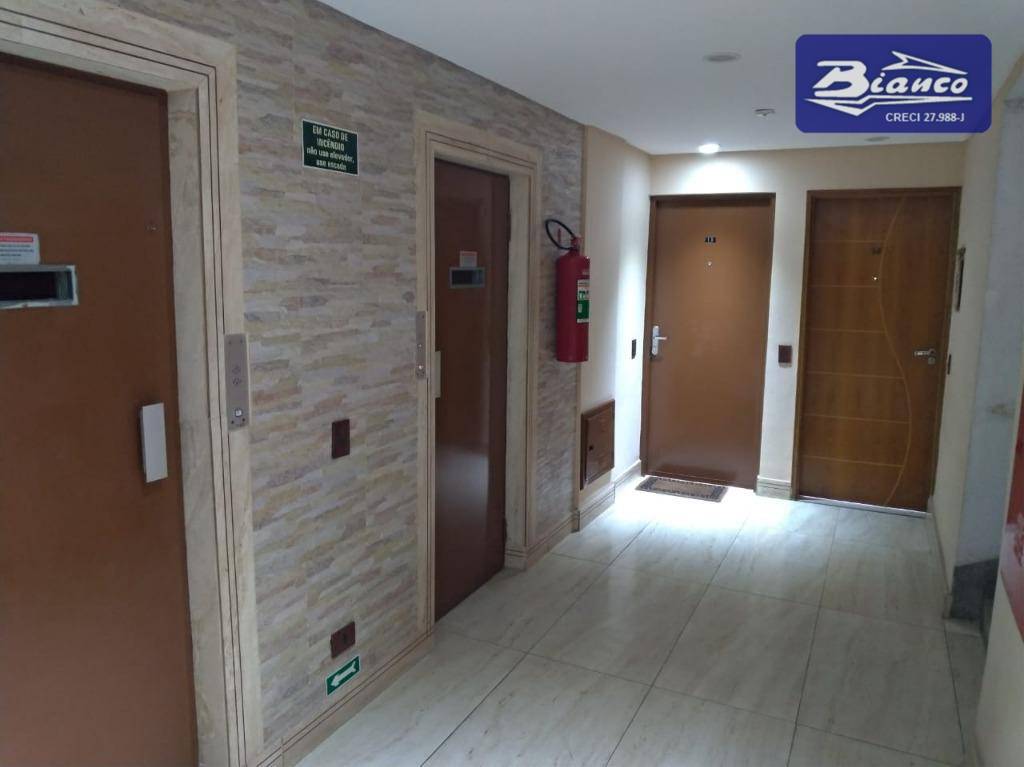 Apartamento à venda com 3 quartos, 76m² - Foto 4