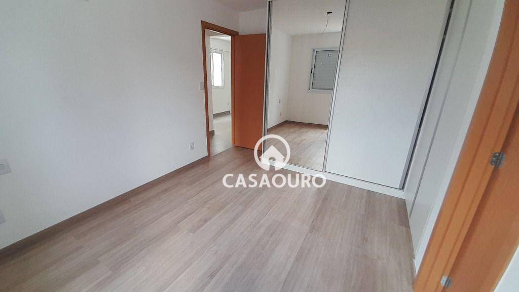 Apartamento à venda com 2 quartos, 62m² - Foto 11