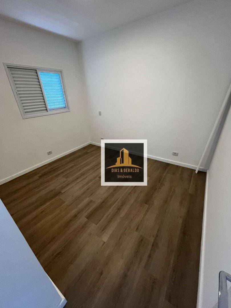 Apartamento para alugar com 2 quartos, 52m² - Foto 12