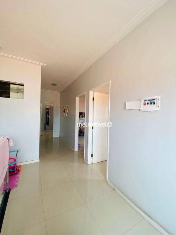 Casa à venda com 4 quartos, 200m² - Foto 8