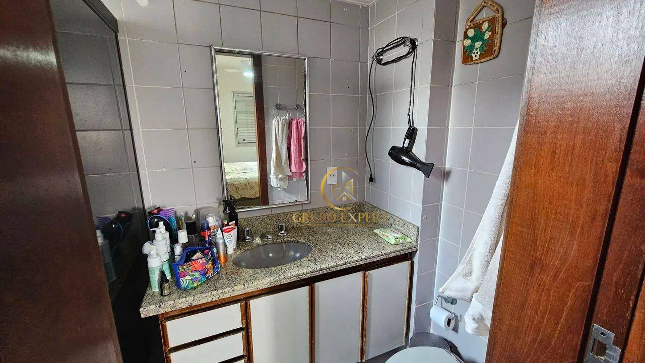 Apartamento à venda com 3 quartos, 91m² - Foto 18