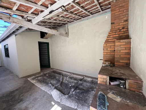 Casa à venda com 3 quartos, 130m² - Foto 1