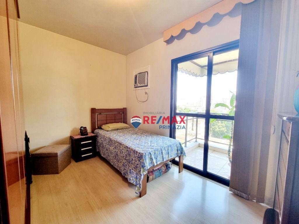 Apartamento à venda com 3 quartos, 105m² - Foto 12