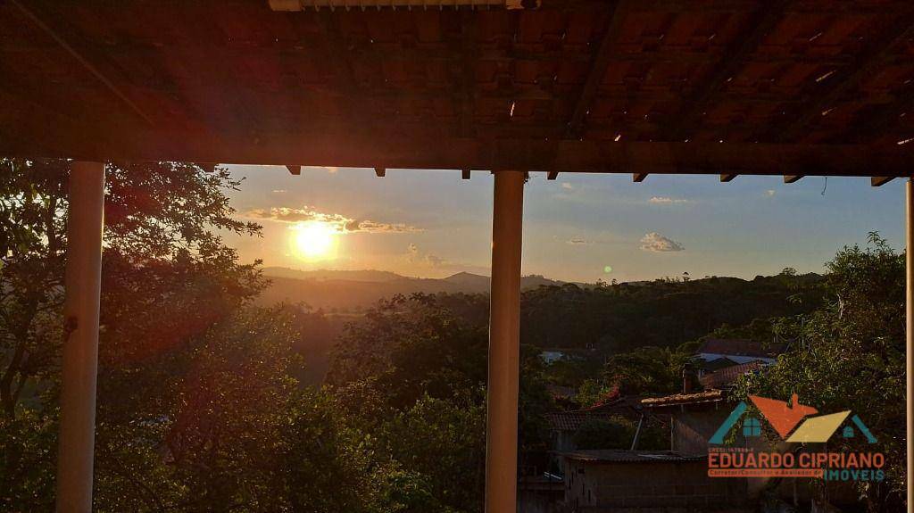 Casa à venda com 3 quartos, 250m² - Foto 27