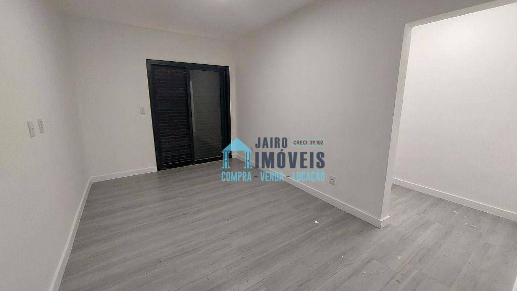 Sobrado à venda com 3 quartos, 180M2 - Foto 11