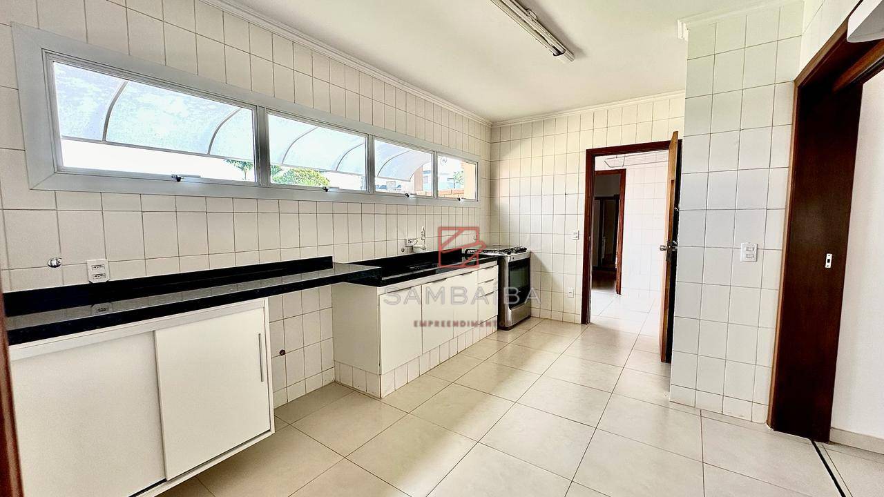 Casa à venda e aluguel com 3 quartos, 350m² - Foto 26