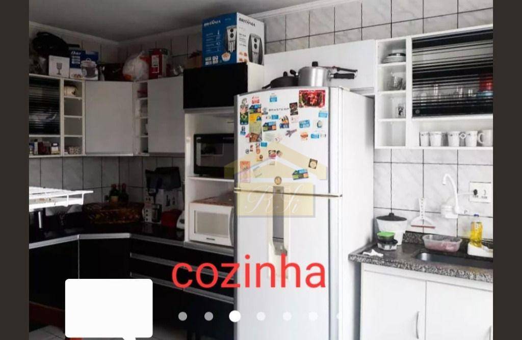 Casa à venda com 2 quartos, 100m² - Foto 4