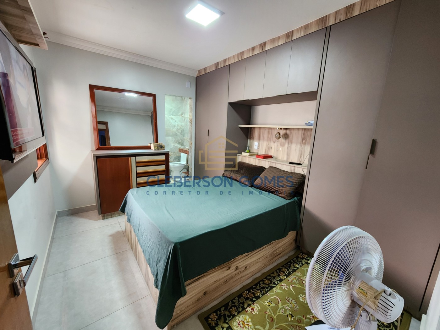 Casa à venda com 2 quartos, 180m² - Foto 14
