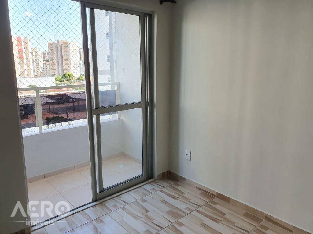 Apartamento para alugar com 2 quartos, 55m² - Foto 4