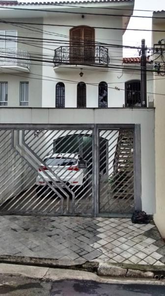 Sobrado à venda com 3 quartos, 224m² - Foto 1