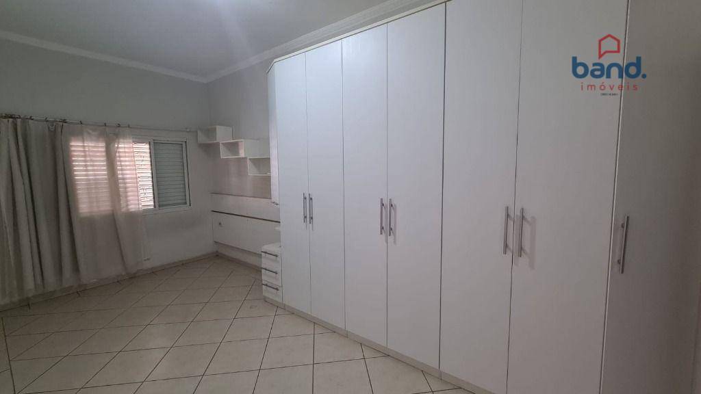 Casa à venda com 3 quartos, 241m² - Foto 5