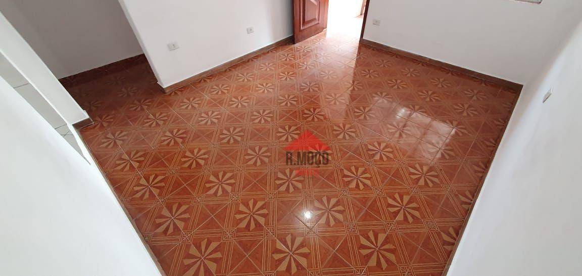 Casa para alugar com 1 quarto, 70m² - Foto 8