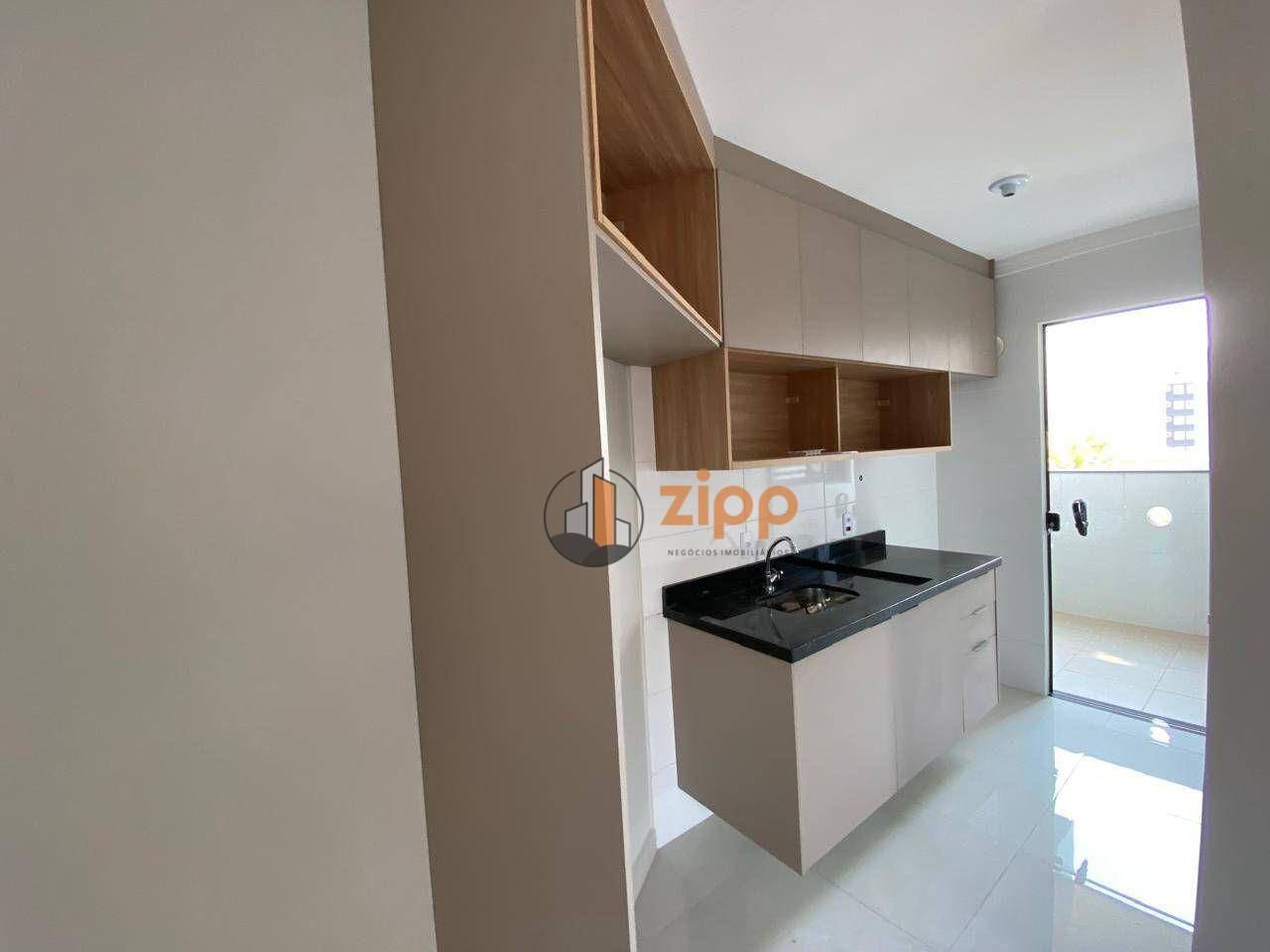 Apartamento para alugar com 2 quartos, 42m² - Foto 2