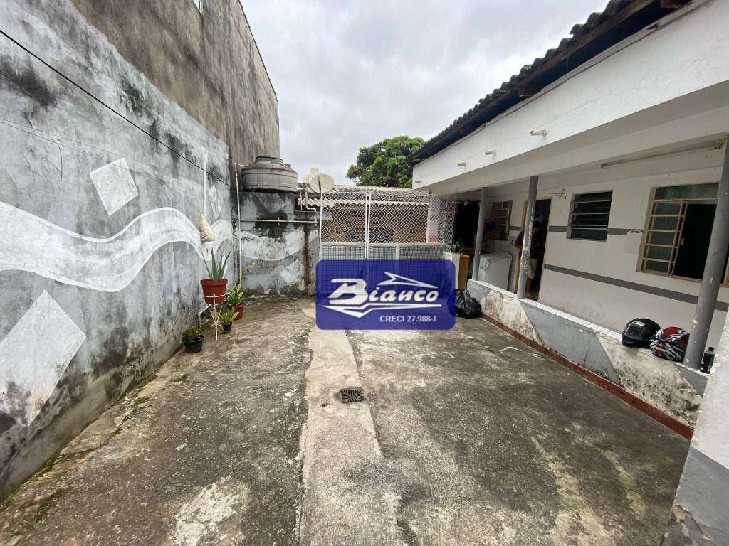 Casa à venda com 2 quartos, 280m² - Foto 8