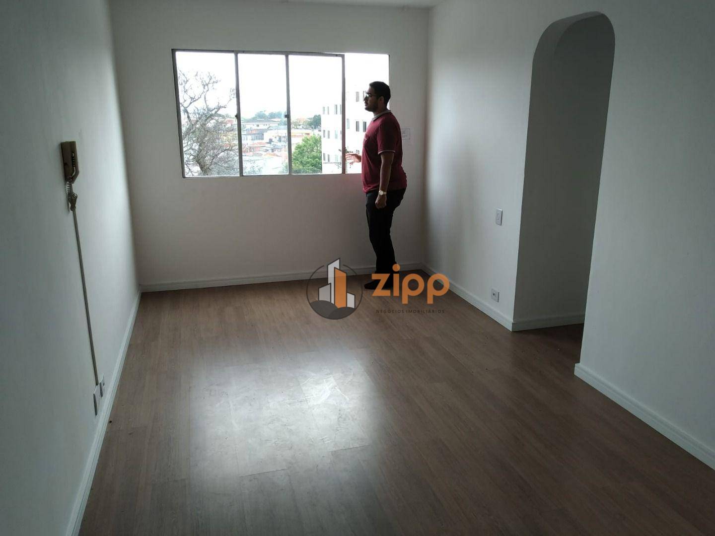 Apartamento à venda com 1 quarto, 45m² - Foto 1