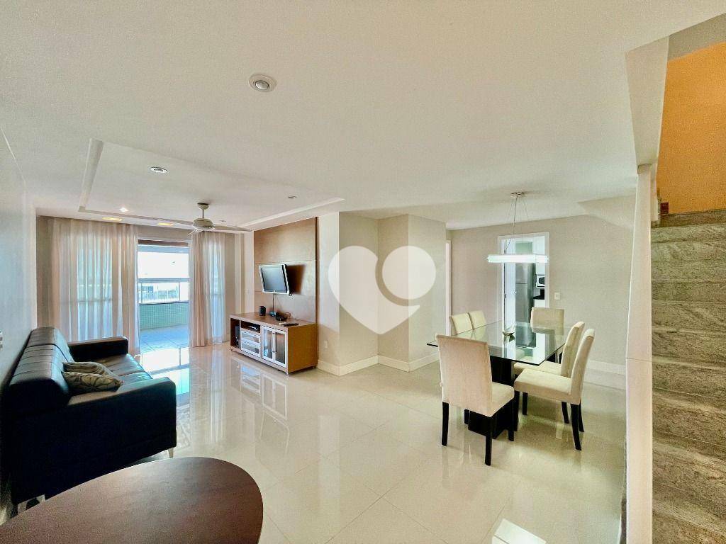 Cobertura para alugar com 4 quartos, 260m² - Foto 2