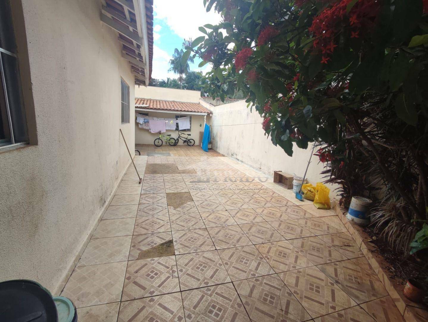 Casa à venda com 3 quartos, 188m² - Foto 3