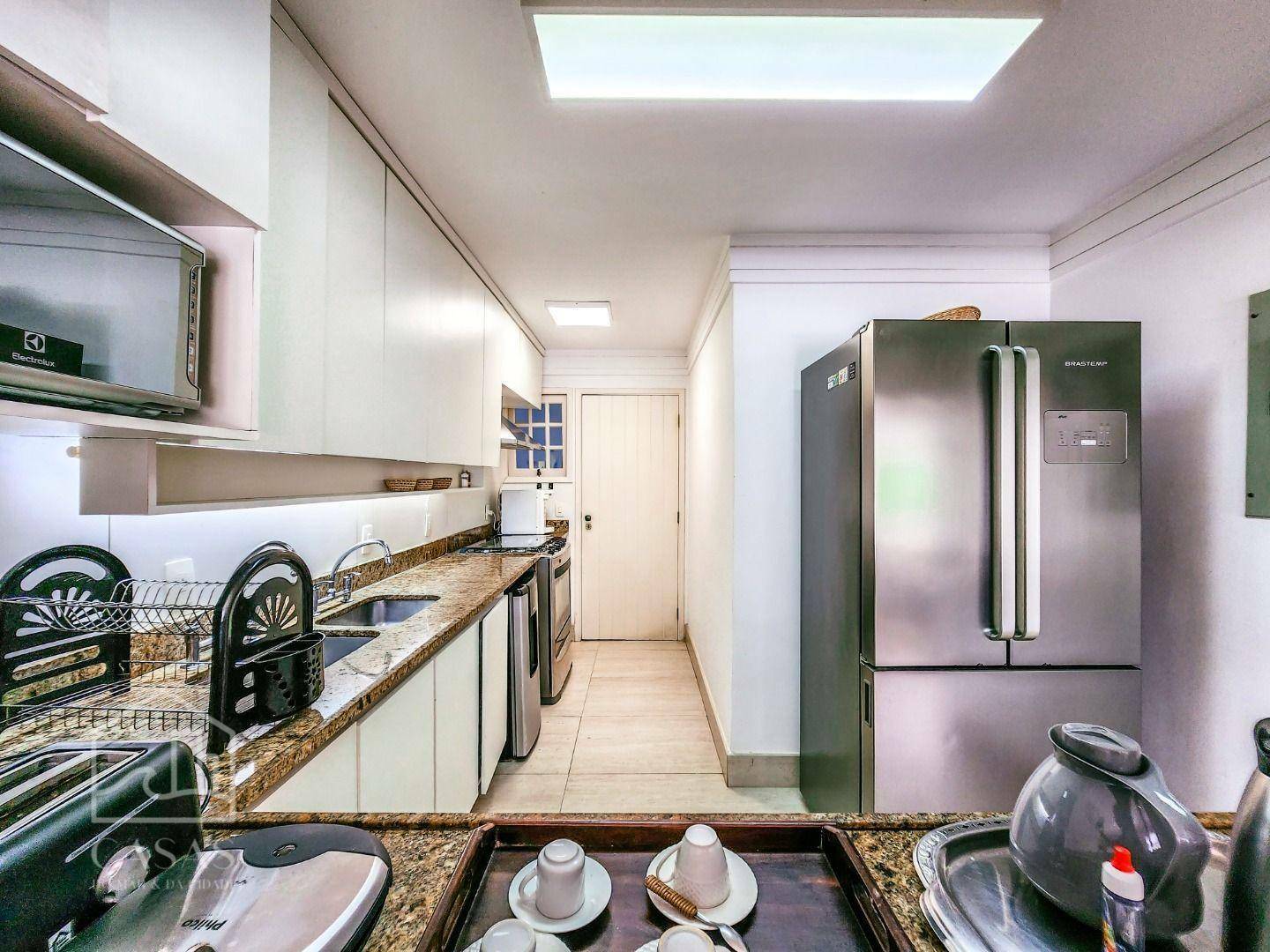 Casa de Condomínio à venda e temporada com 4 quartos, 250m² - Foto 10