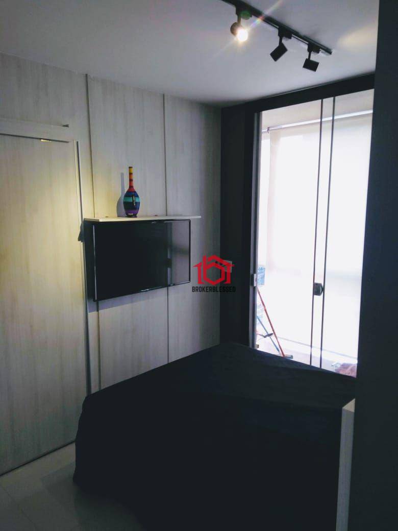 Apartamento à venda com 1 quarto, 38m² - Foto 10