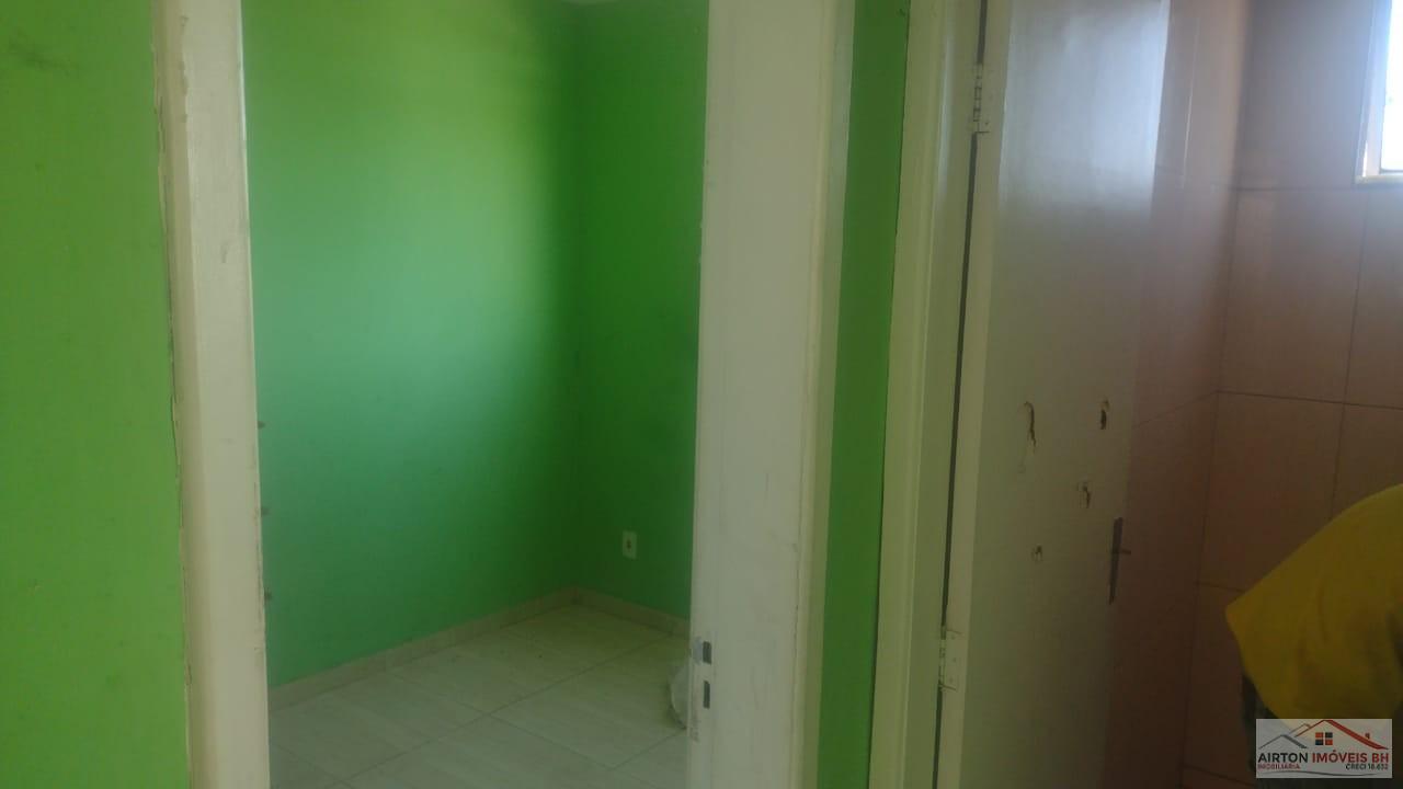 Apartamento à venda com 2 quartos, 45m² - Foto 2
