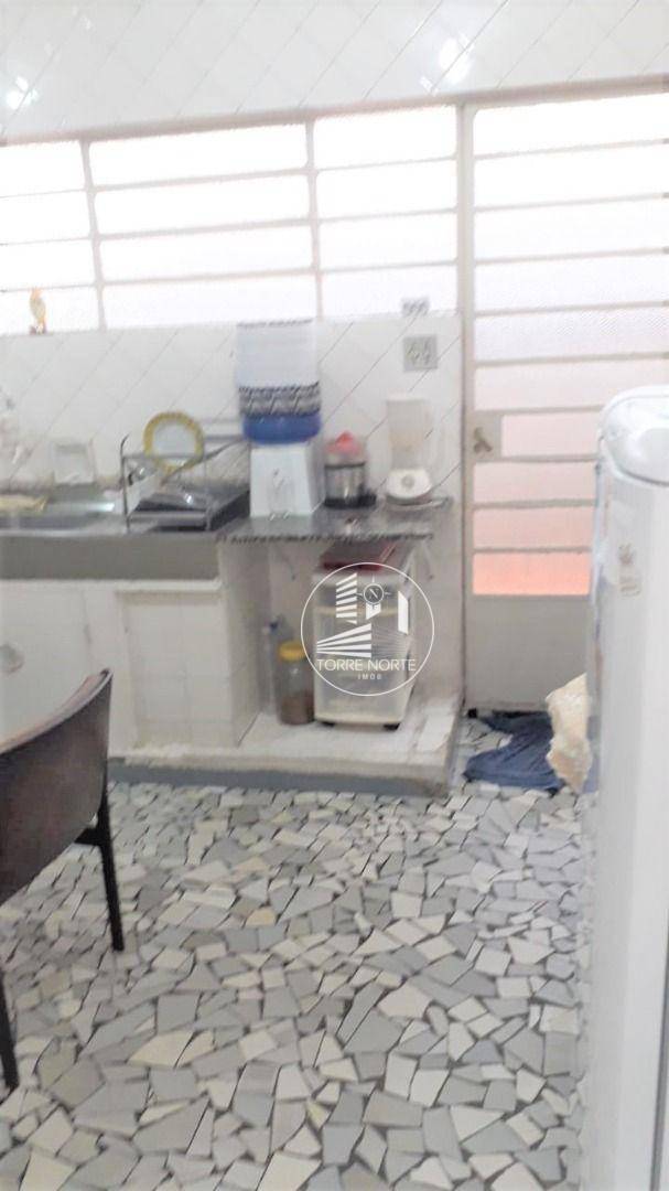 Sobrado à venda com 3 quartos, 400m² - Foto 15