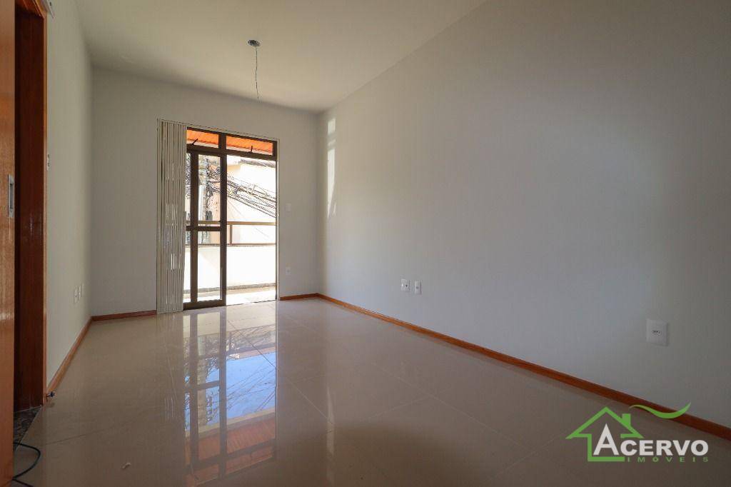 Apartamento à venda com 2 quartos, 64m² - Foto 4