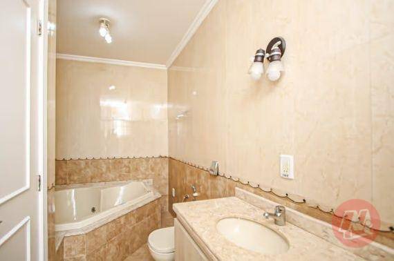 Casa para alugar com 3 quartos, 355m² - Foto 17
