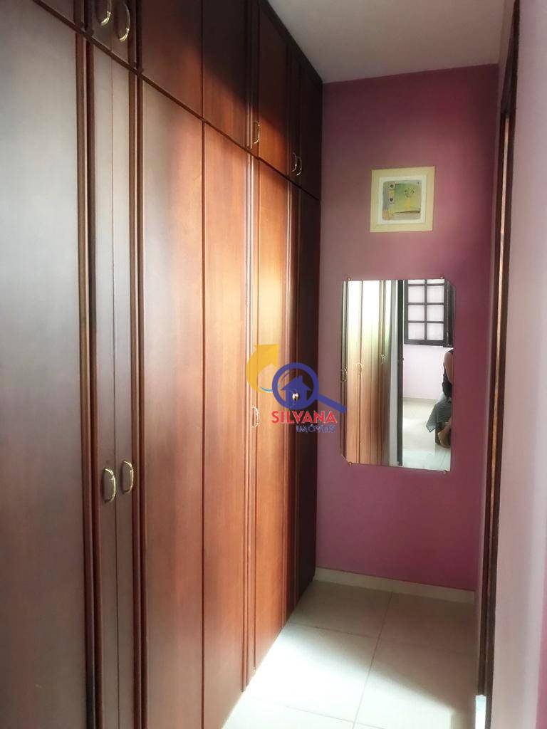 Casa à venda com 4 quartos, 249m² - Foto 50