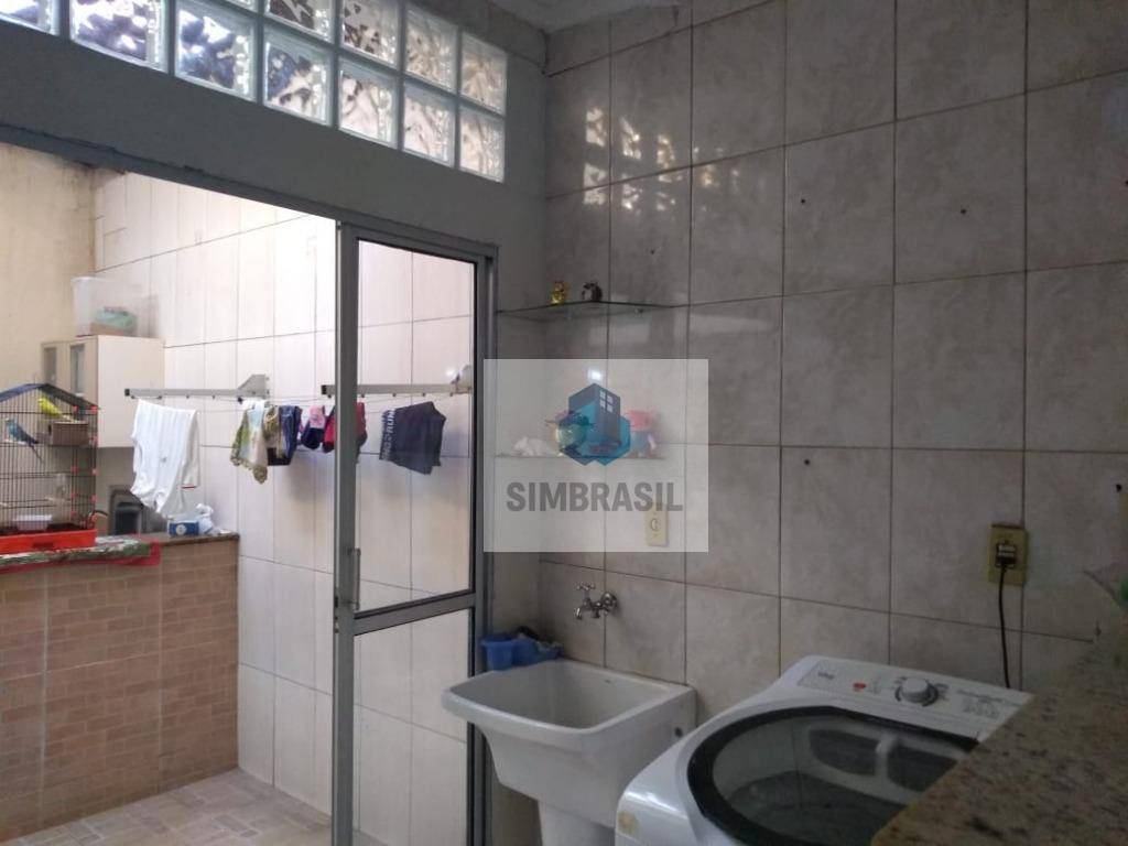 Casa à venda com 3 quartos, 190m² - Foto 16