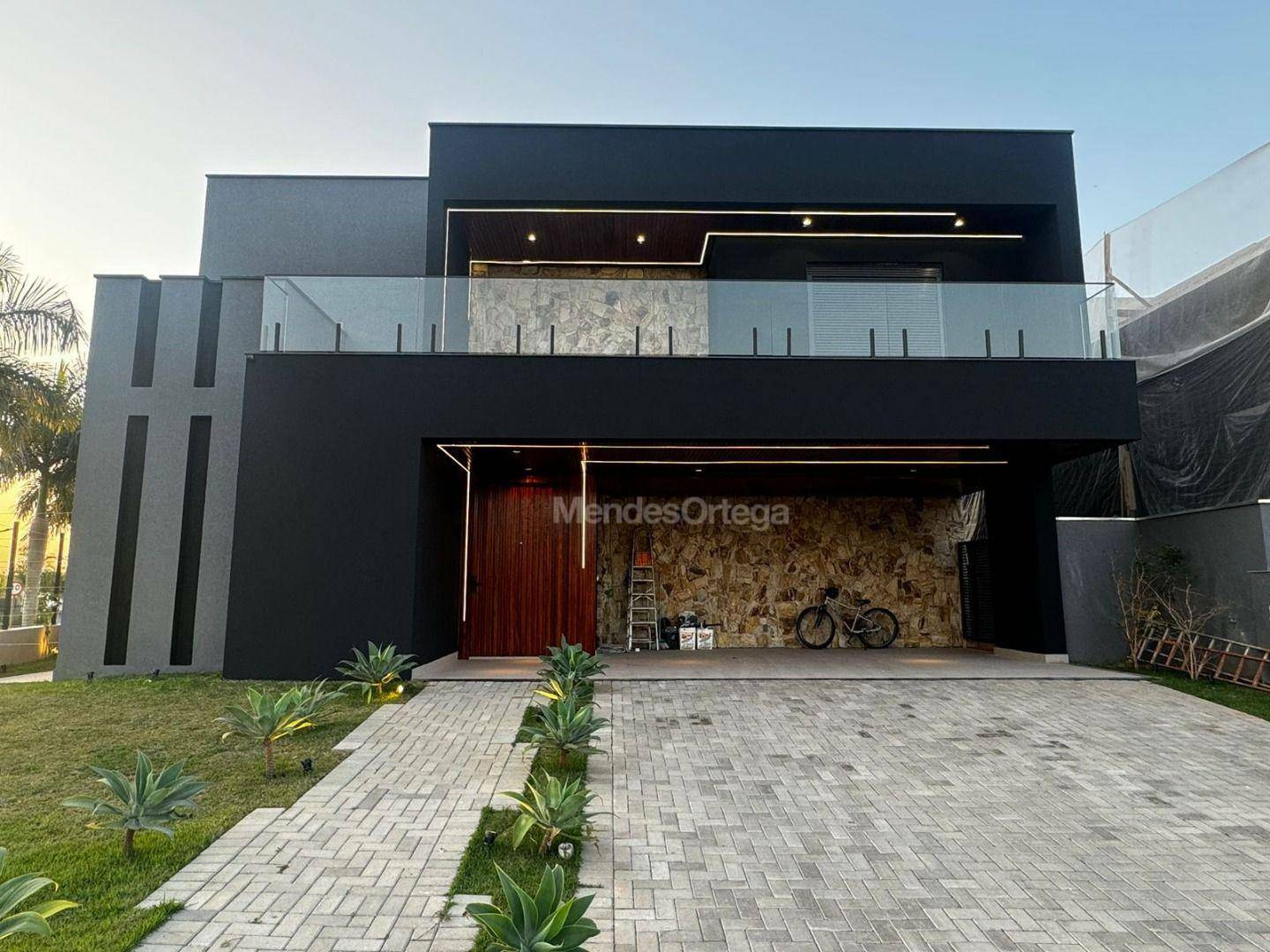 Casa de Condomínio à venda e aluguel com 5 quartos, 461m² - Foto 1