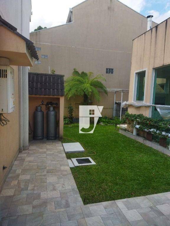 Sobrado à venda com 4 quartos, 335m² - Foto 11