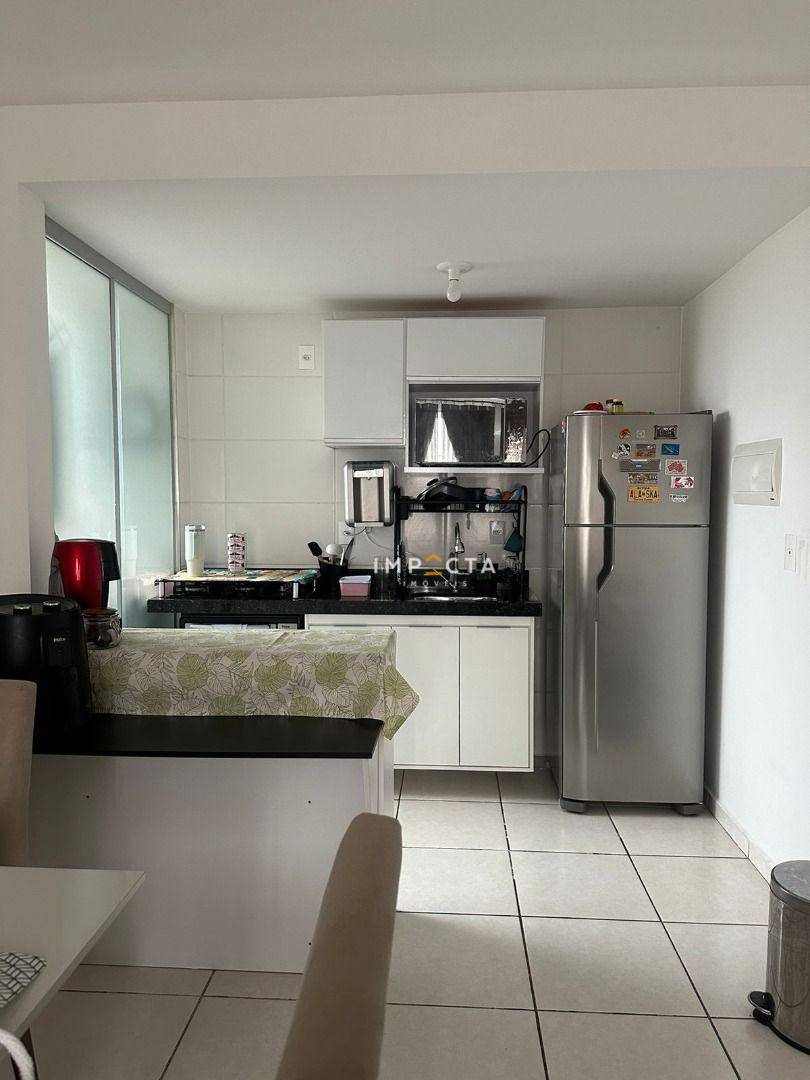 Apartamento à venda com 2 quartos, 49m² - Foto 2