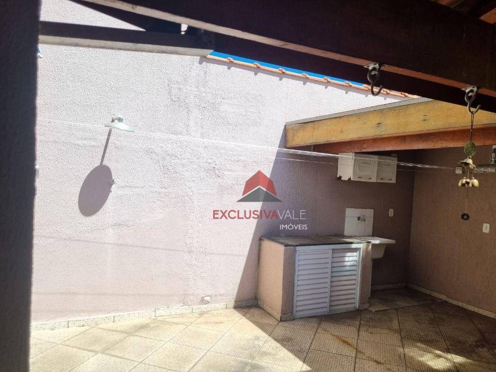 Casa à venda com 2 quartos, 80m² - Foto 11