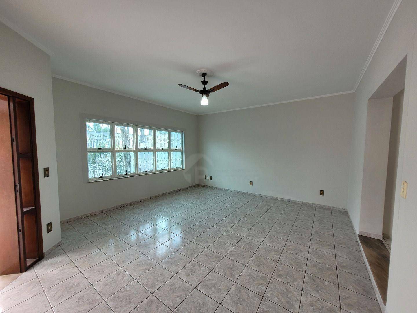 Casa para alugar com 4 quartos, 206m² - Foto 7