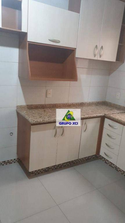 Apartamento à venda com 3 quartos, 93m² - Foto 10