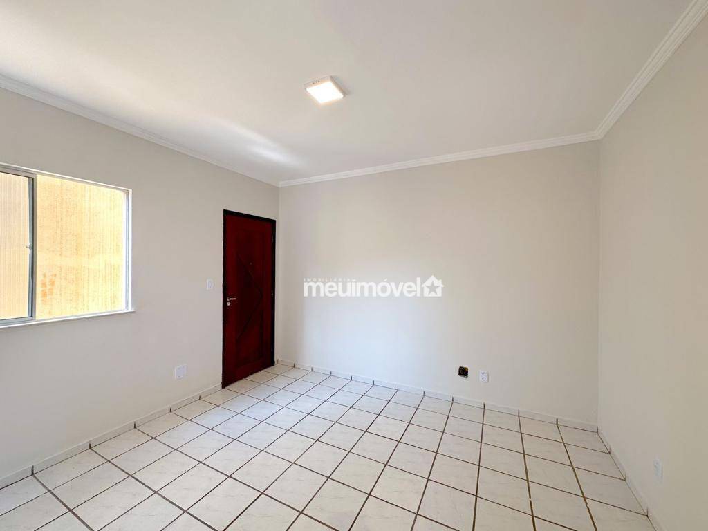 Apartamento à venda com 2 quartos, 43m² - Foto 3