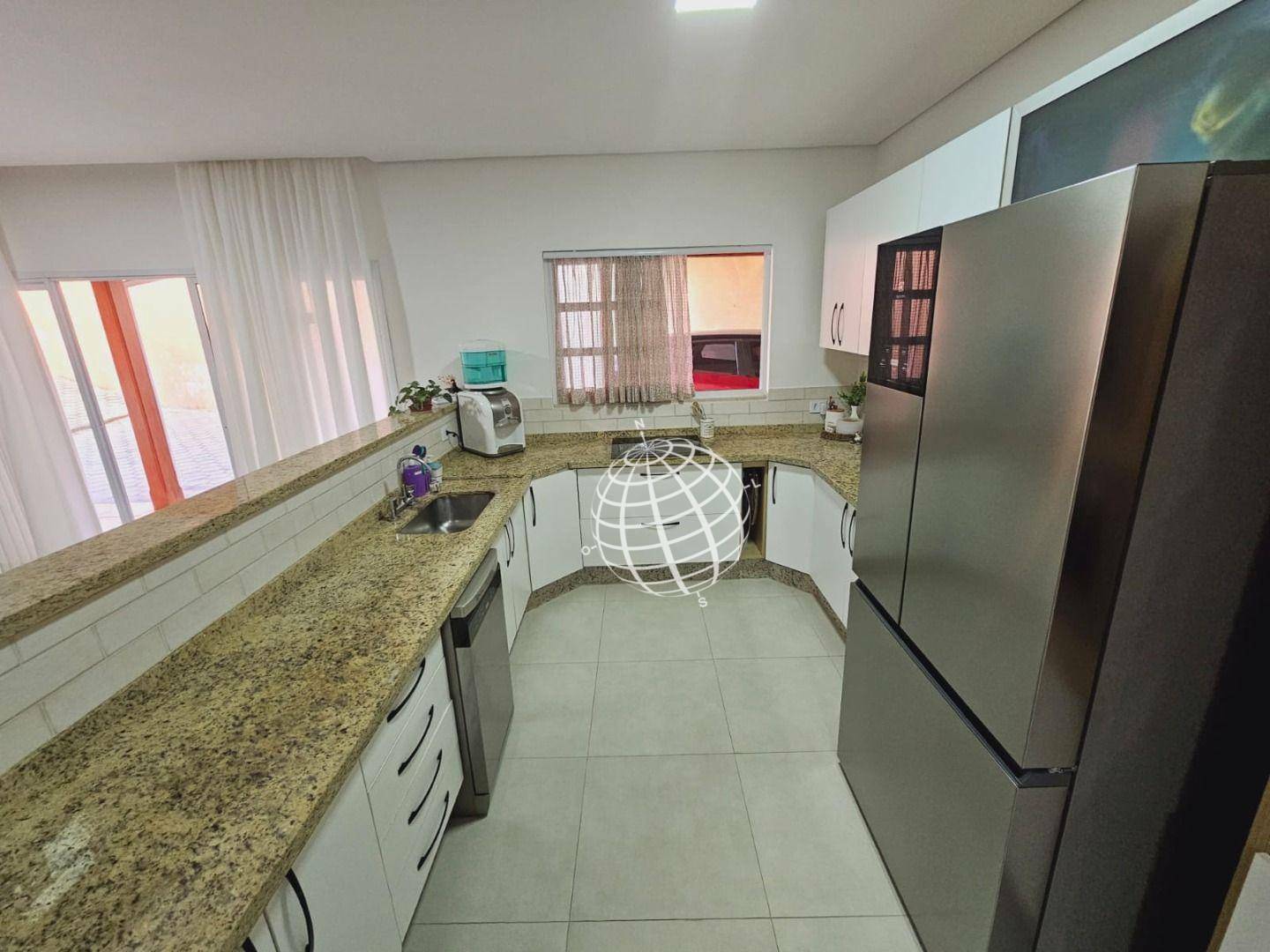 Casa à venda com 3 quartos, 170m² - Foto 12