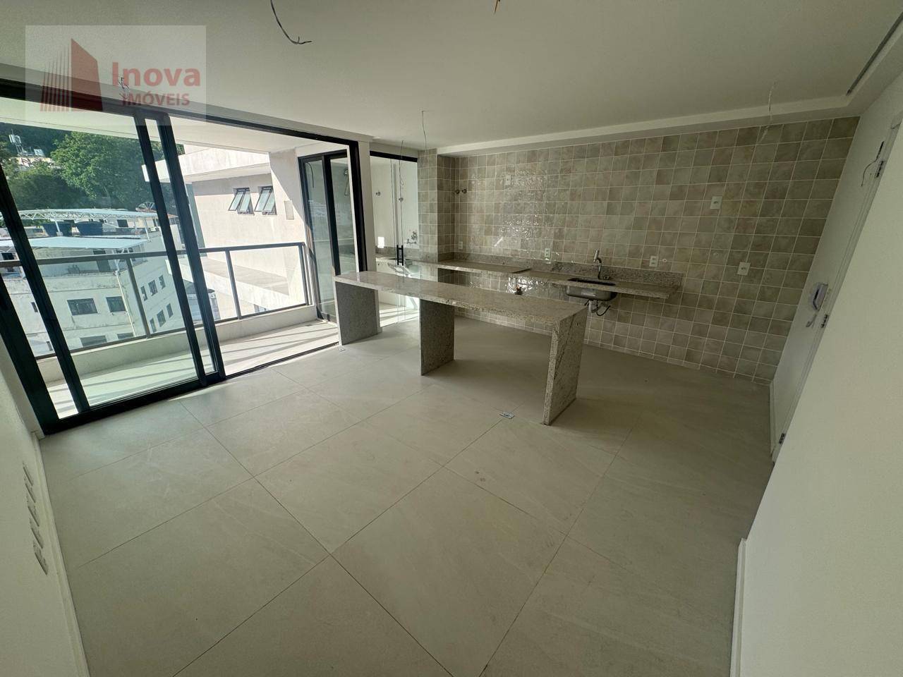 Cobertura, 3 quartos, 213 m² - Foto 3